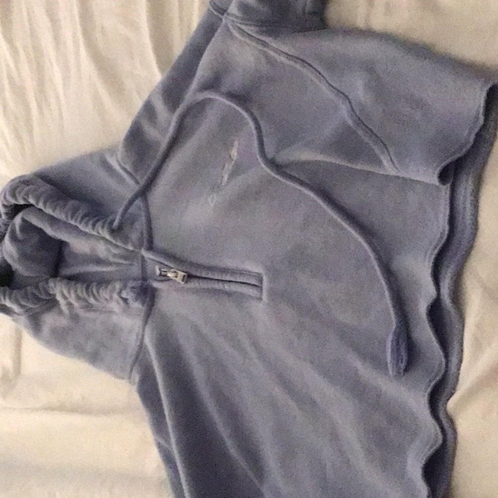 Cropped blue hoodie